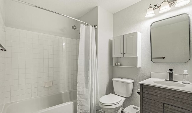 Building Photo - 7706 S Kittredge Ct