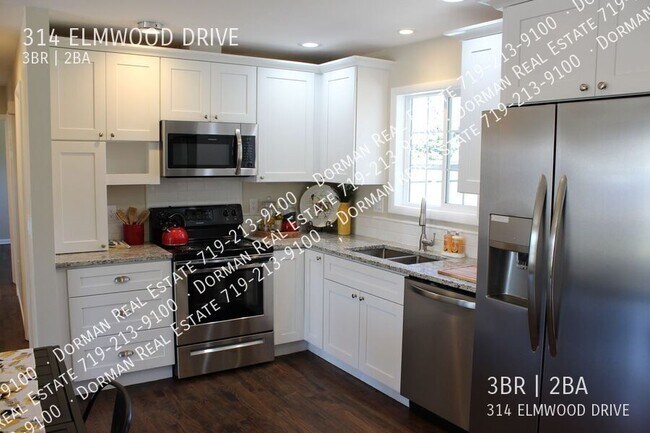 Foto del edificio - 314 Elmwood Dr