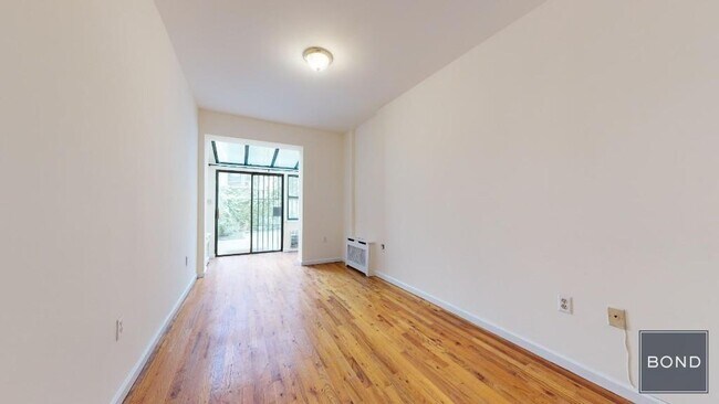 Foto del edificio - 255 W 93rd St