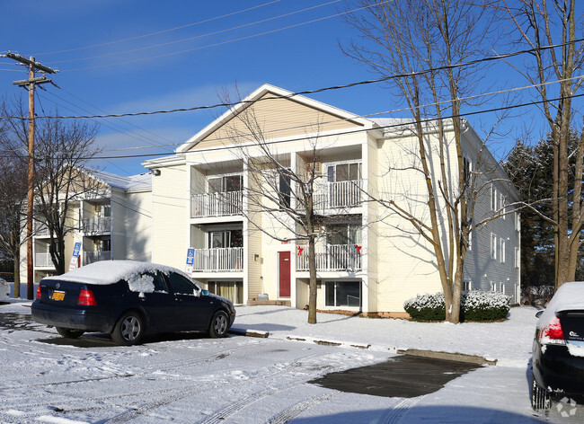 Building Photo - Maloff Towers Apartments