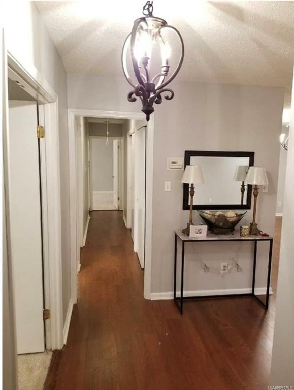 Foto del edificio - 2461 Price St