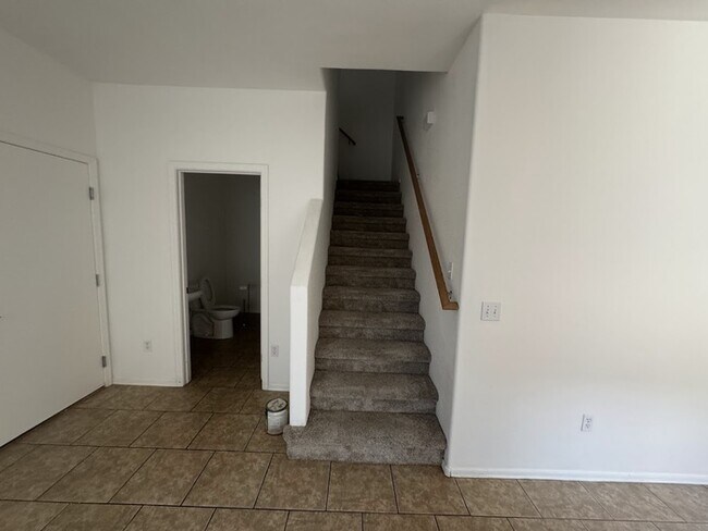 Foto del edificio - Desert Ridge House