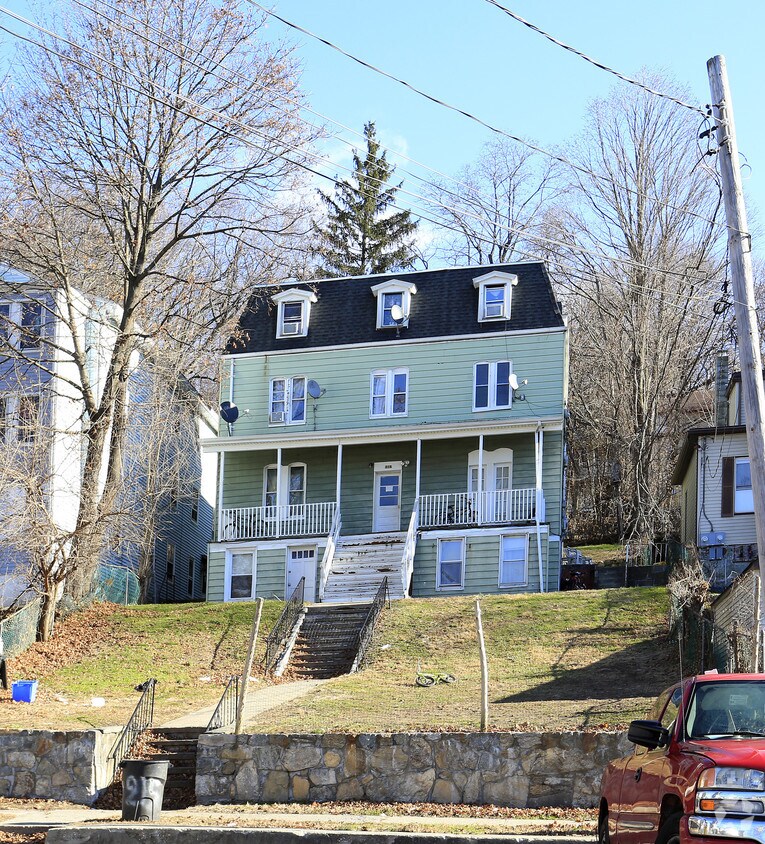 215 N Broad St, Peekskill, NY 10566 Apartments in Peekskill, NY