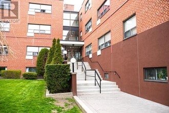 Building Photo - 101-101 Coe Hill Dr