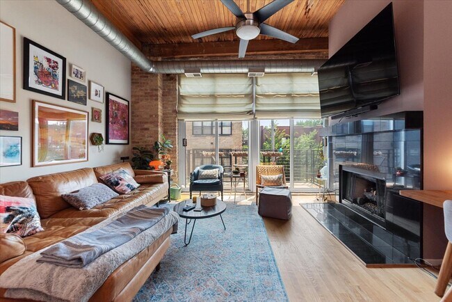 Foto del edificio - 2333 W Saint Paul Ave