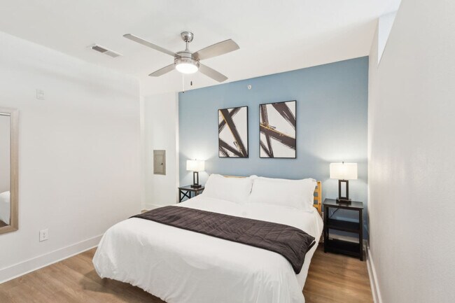 Building Photo - 2901 Indiana St