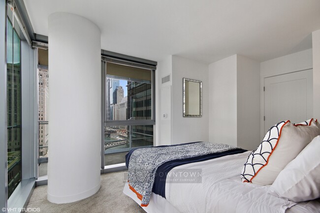 Foto del edificio - 316 N Clark St