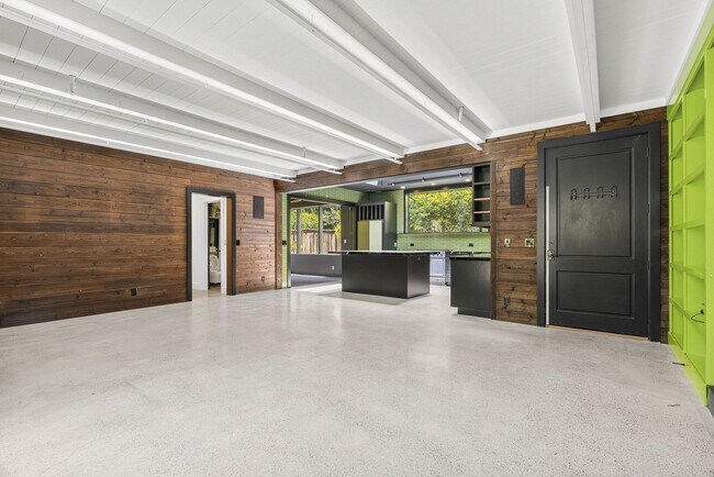 Foto del edificio - 850 Branciforte Dr