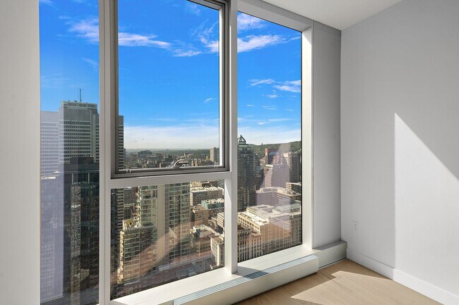 Building Photo - 1205 Pl. Phillips