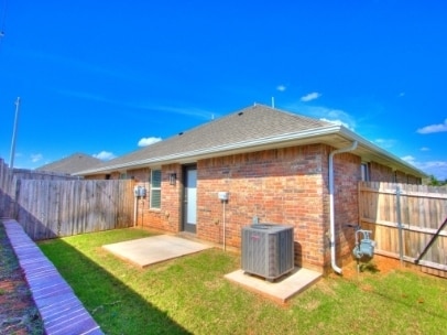 Foto del edificio - 12945 Willow Villas Dr