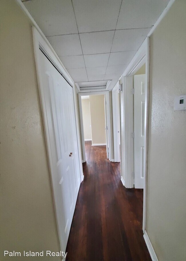 Building Photo - 3 br, 1 bath House - 208 Donald Dr
