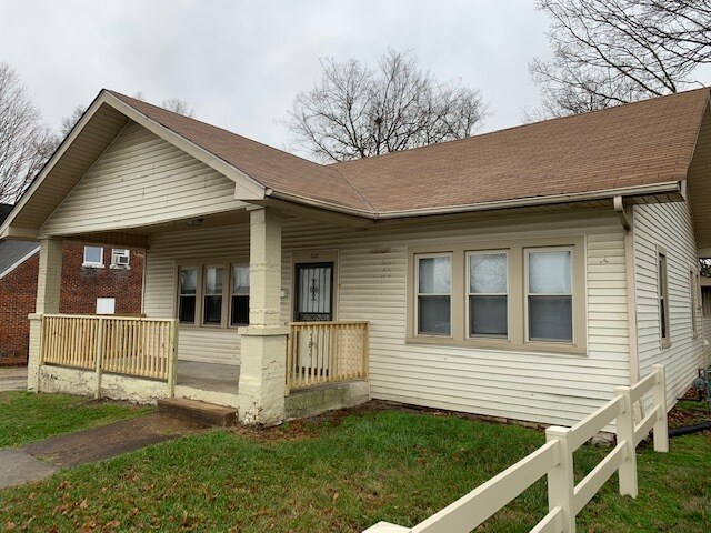 Foto principal - 520 N Walnut Ave