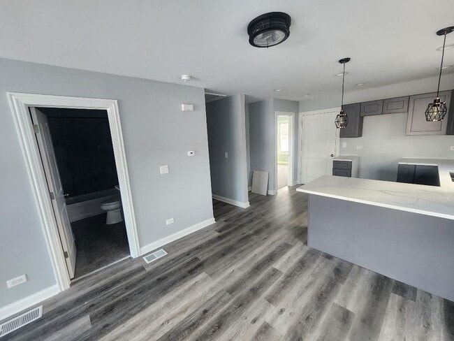 Foto del edificio - 4147 Prairie Ave