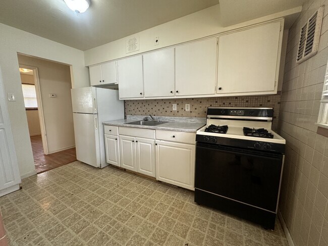 Foto del edificio - 400 Lancashire Rd