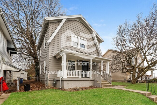 Foto del edificio - 736 McCleary Ave