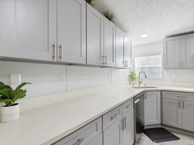 Building Photo - 2131 Odessa Gardens Ln