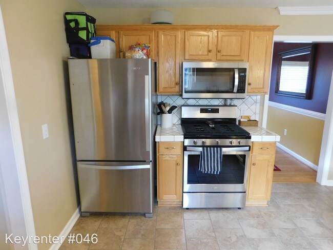 Building Photo - 3 br, 2.5 bath House - 52 Lindburgh Dr