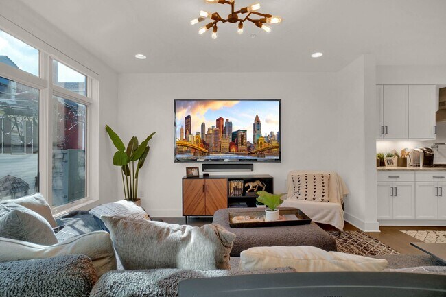 Building Photo - Stunning 3 Bed, 3 Bathroom Rental in the S...