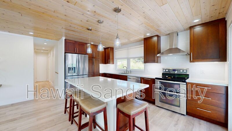 Primary Photo - 4566 Sierra Dr