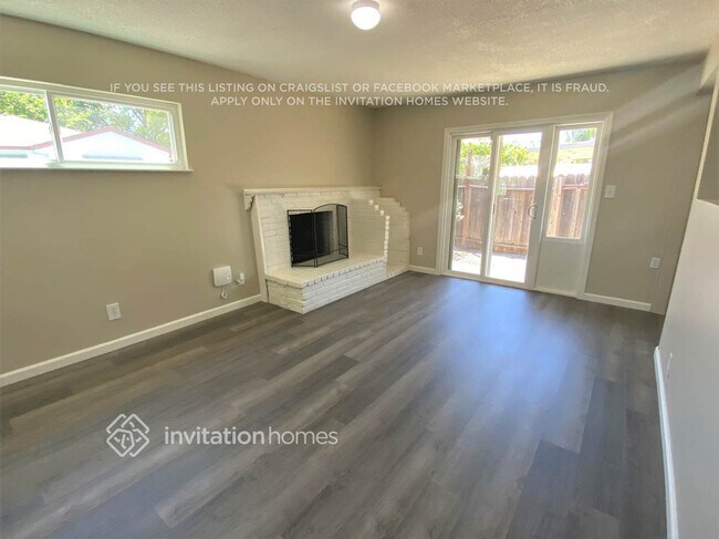 Foto del edificio - 279 Coronado Ct