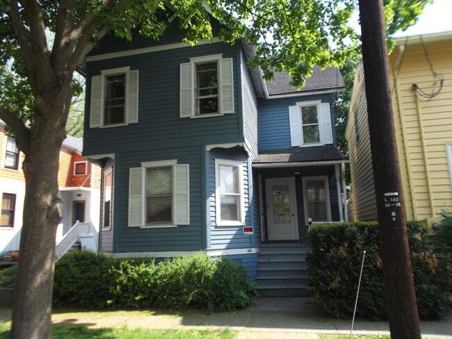 Building Photo - 403 E Marshall St