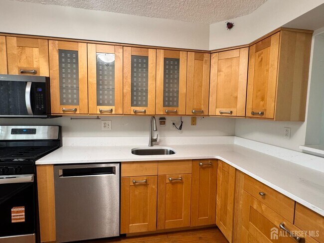 Foto del edificio - 60 Hampshire Dr