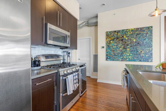 Foto del edificio - 1247 E Columbia Ave