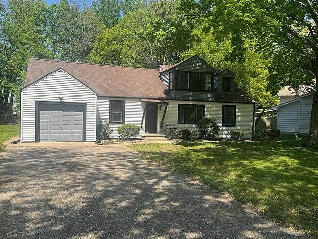 Building Photo - 7843 Emery Cir