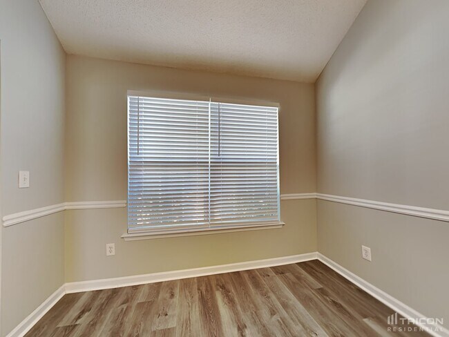 Building Photo - 4811 Heather Mill Trace