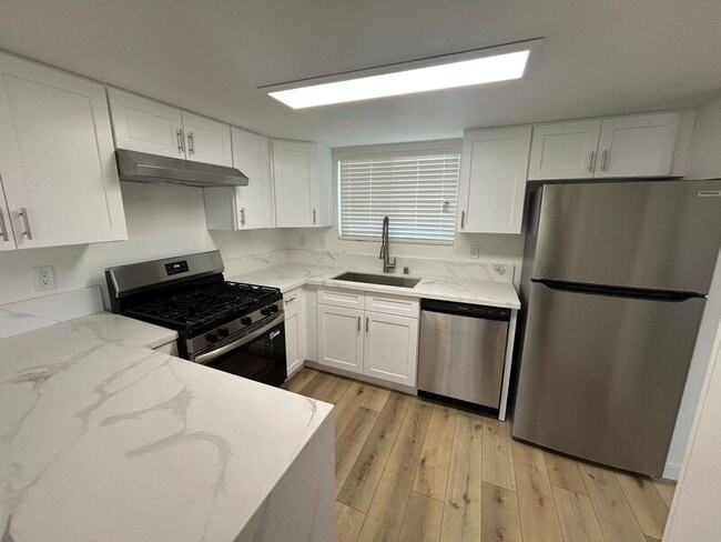 Building Photo - 10237 Tujunga Canyon Blvd