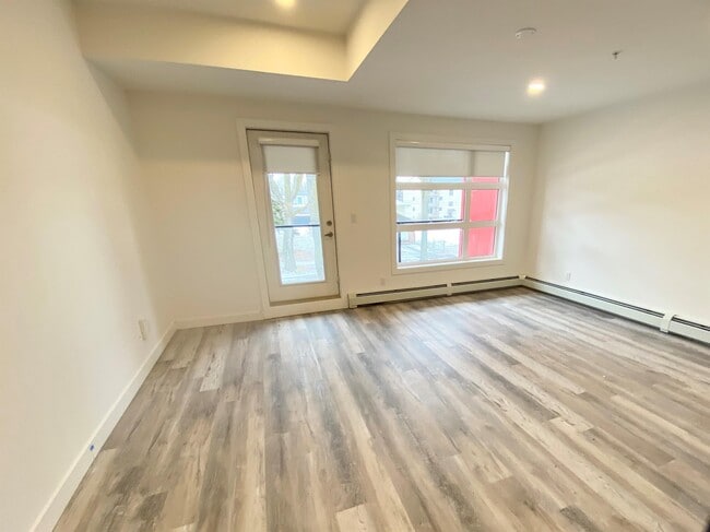 Building Photo - 10720-378 78 Ave NW