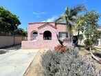 Primary Photo - 1411 E Poppy St