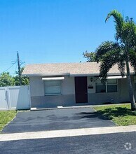 Building Photo - 5305 NW 15th Ct