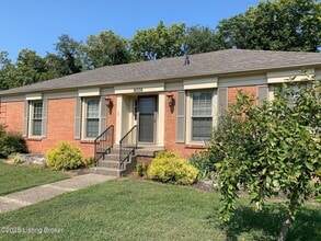 Building Photo - 9009 Thelma Ln