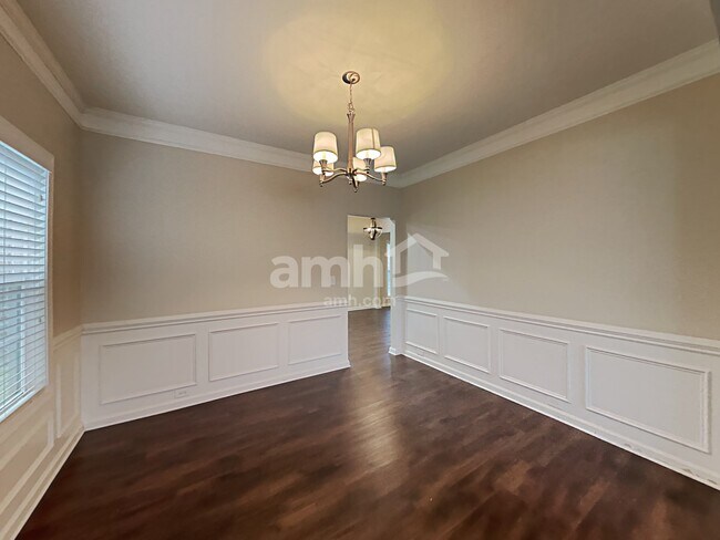 Building Photo - 2607 Swansong Lane