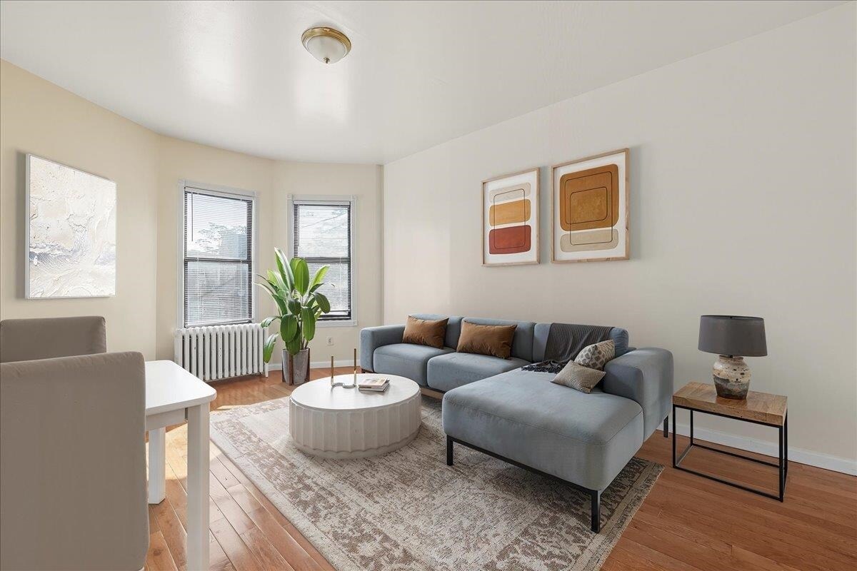 Foto principal - 73 Winfield Ave