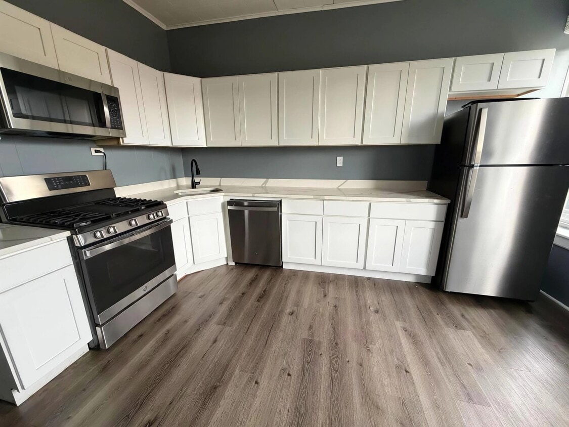 Foto principal - 204 1st St