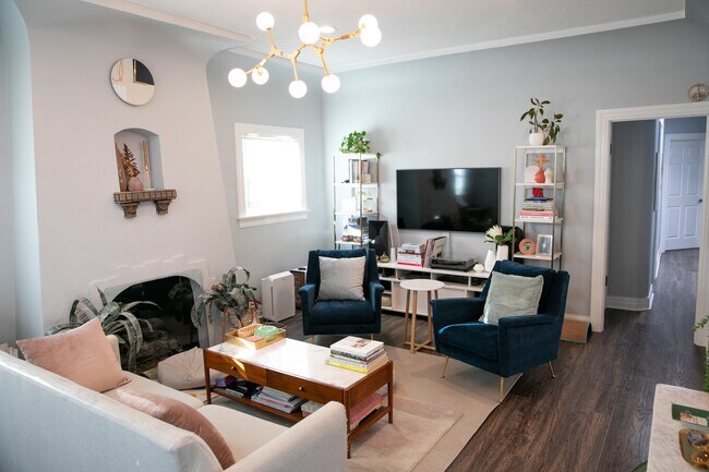 Foto del edificio - 4015 W 60th St