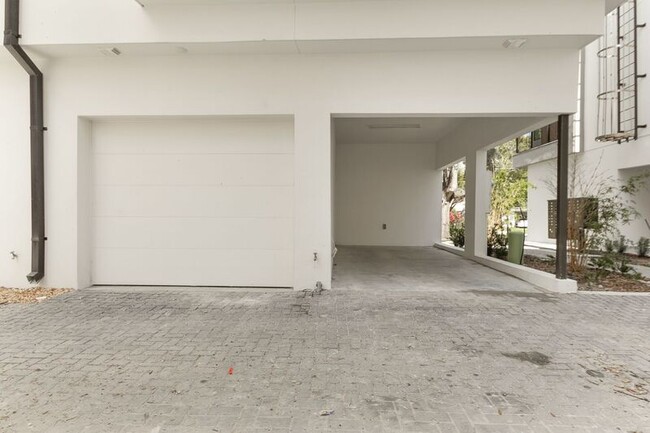 Foto del edificio - 40 W Harding St
