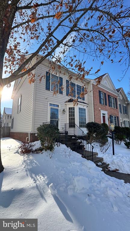 Building Photo - 9611 Normanton Way