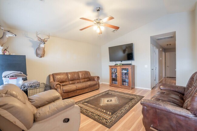 Foto del edificio - Coming Soon! 3/2 bed in Claremore!