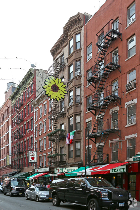 Foto del edificio - 169 Mulberry St