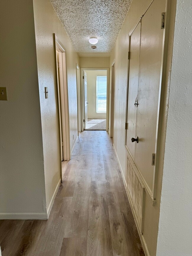 Foto del edificio - 1333 E 22nd St