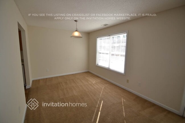 Building Photo - 220 Brookwood Cove