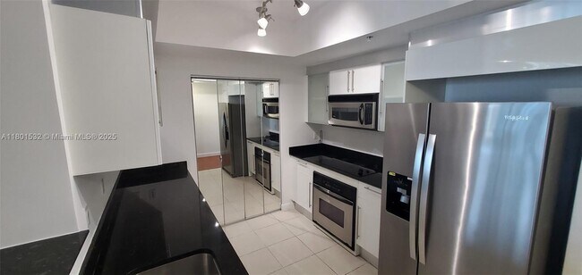 Building Photo - 335 S Biscayne Blvd