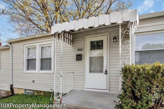 Foto del edificio - 1960 Studer Ave