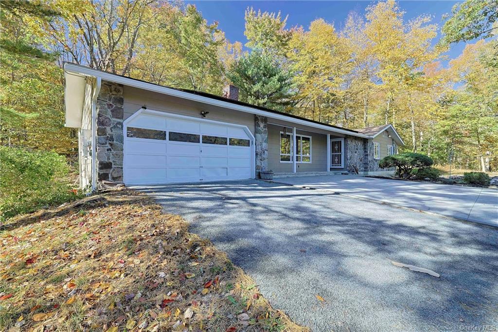 Primary Photo - 19 Doll Rd