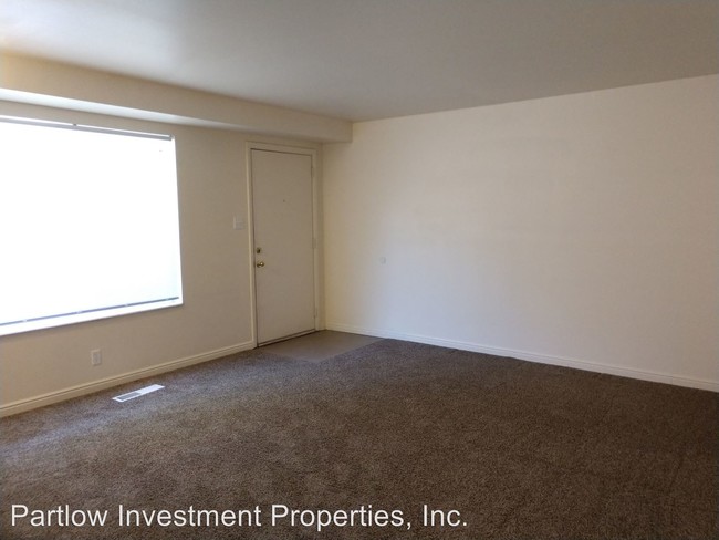 Building Photo - 305 W 1800 S