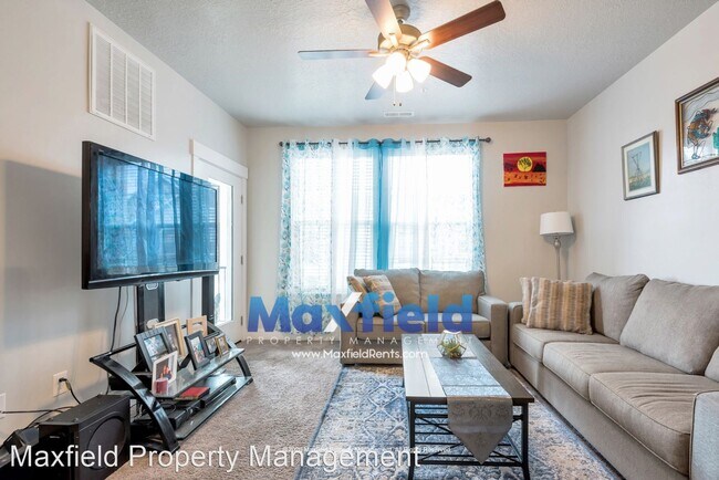 Building Photo - 3 br, 2 bath House - 1837 W Eaglewood Driv...