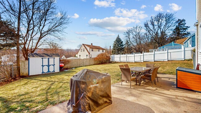 Foto del edificio - 27 Stonecrest Dr